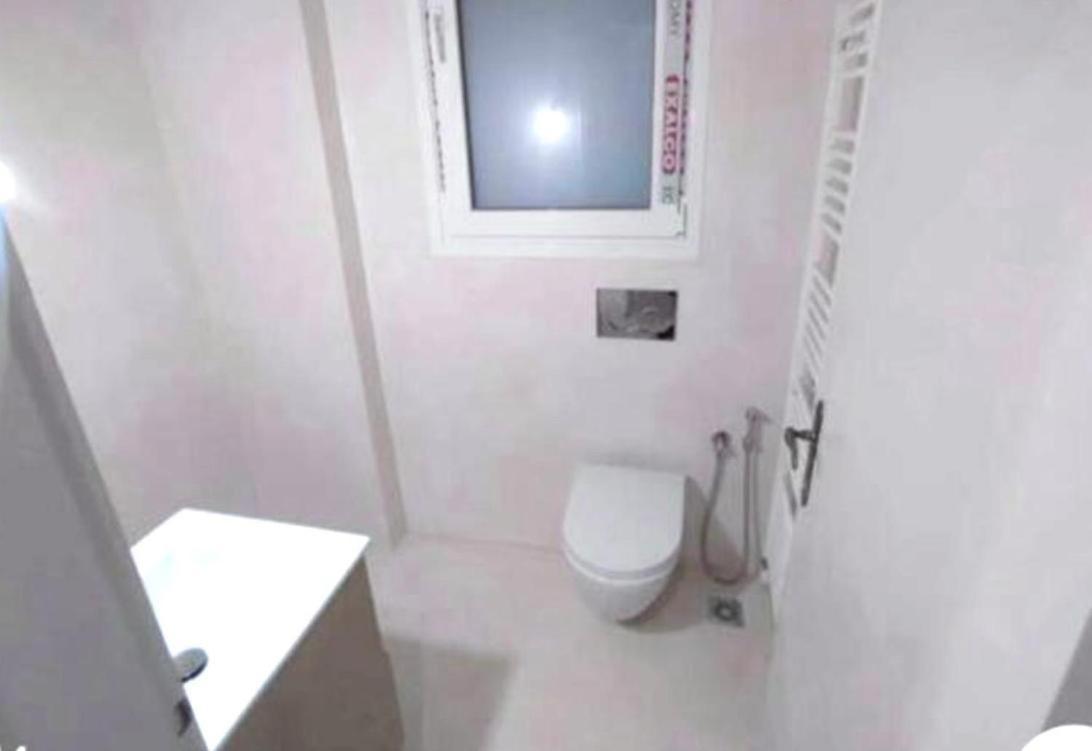 Economy Shared Apartment B In Central Athena Bagian luar foto